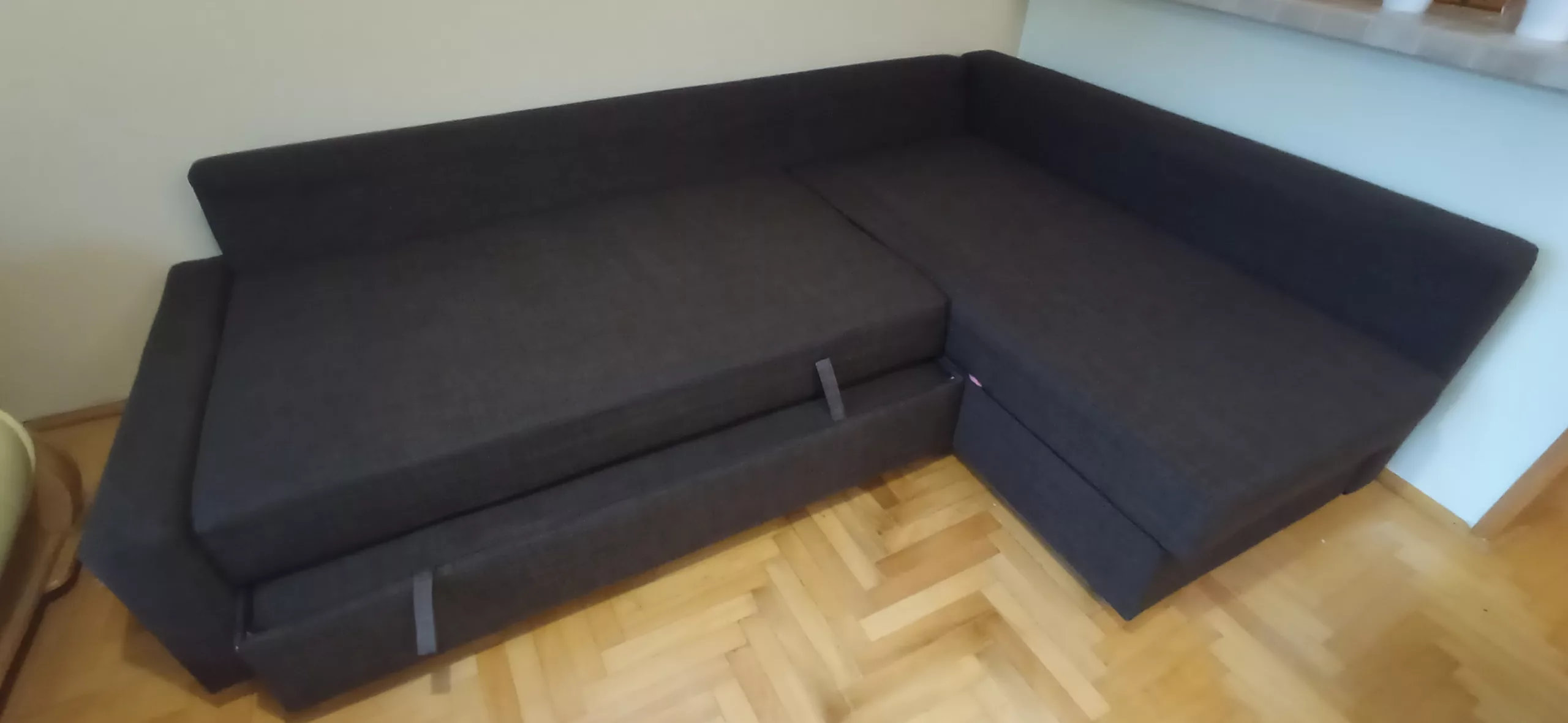 Czyszczenie narożnika tapicerowanego