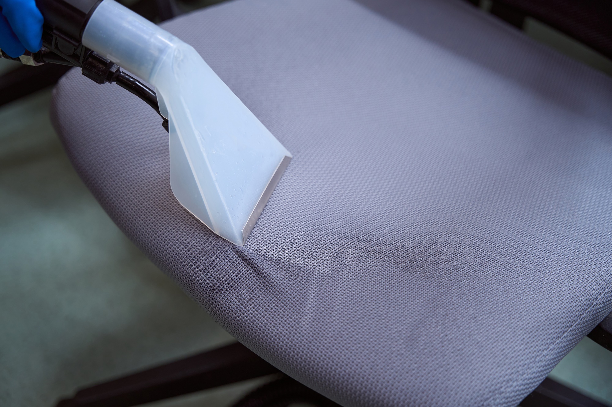 Najwyższe standardy w czyszczeniu tapicerki meblowej