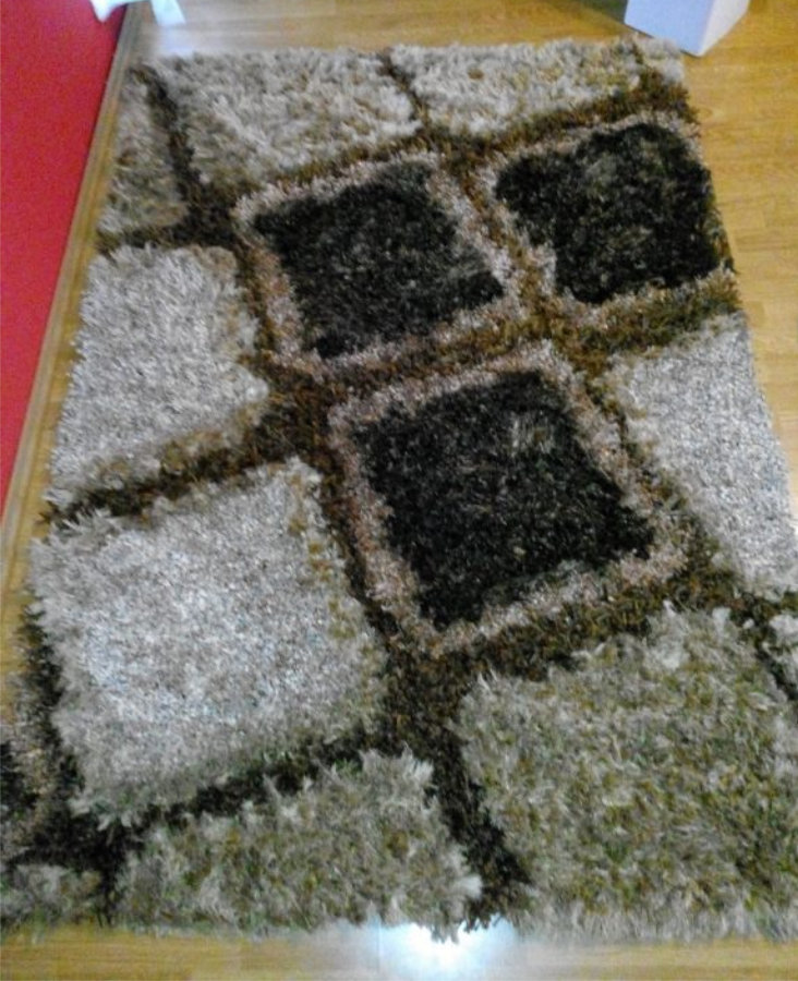 Pranie dywanu z zabrudzeń