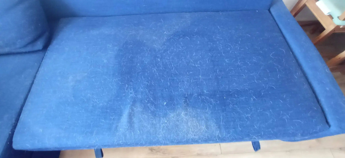 Pranie kanapy przez fachowca