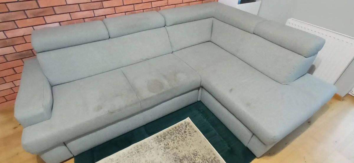 Pranie tapicerki kanapy