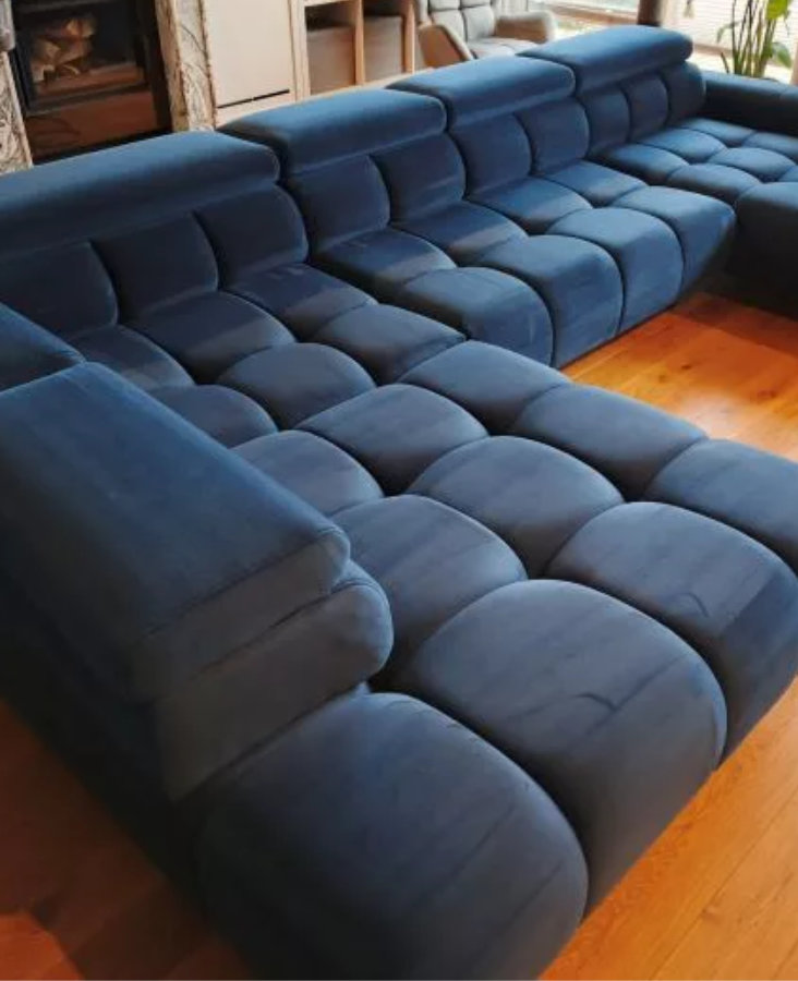 Usuwanie plam i przebarwień z kanapy