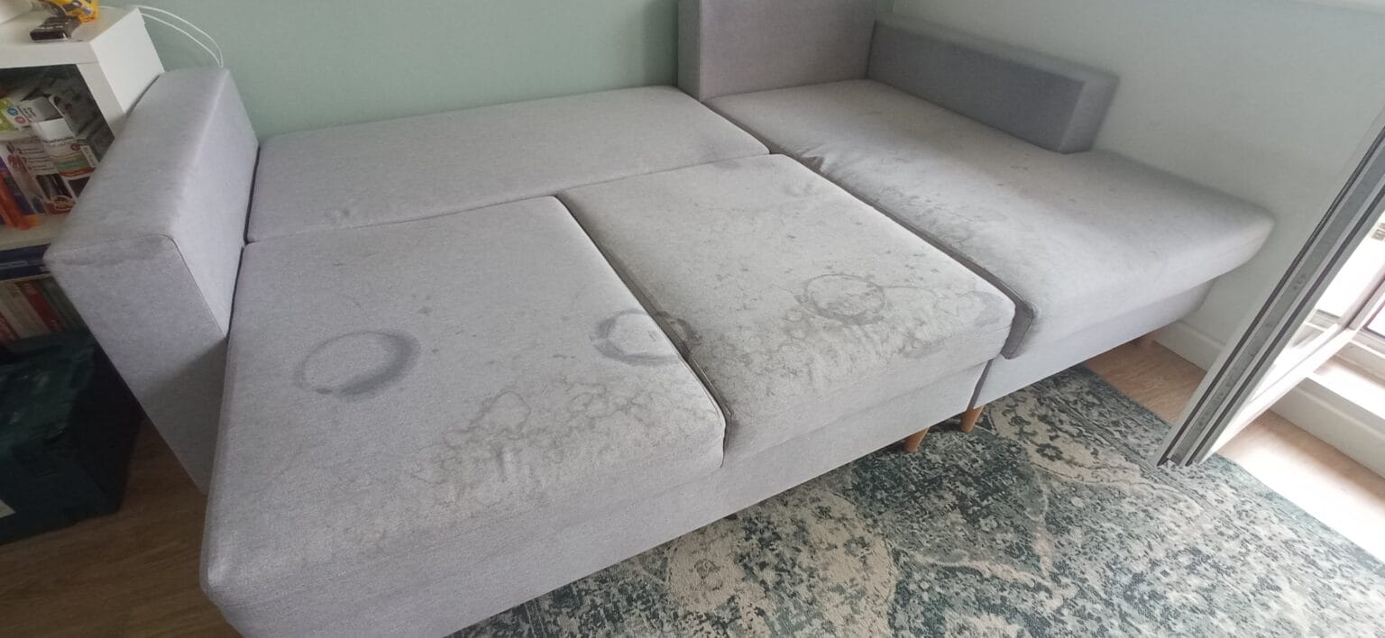 pranie-kanapy-Gdańsk-Oliwa-Plamy-Po-Napojach-Turboszczotka